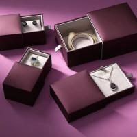 custom-jewelry-display-packaging.jpg