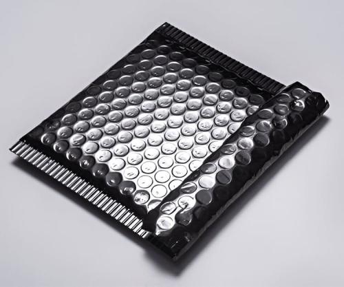 poly-bubble-mailers-wholesale (2).jpg